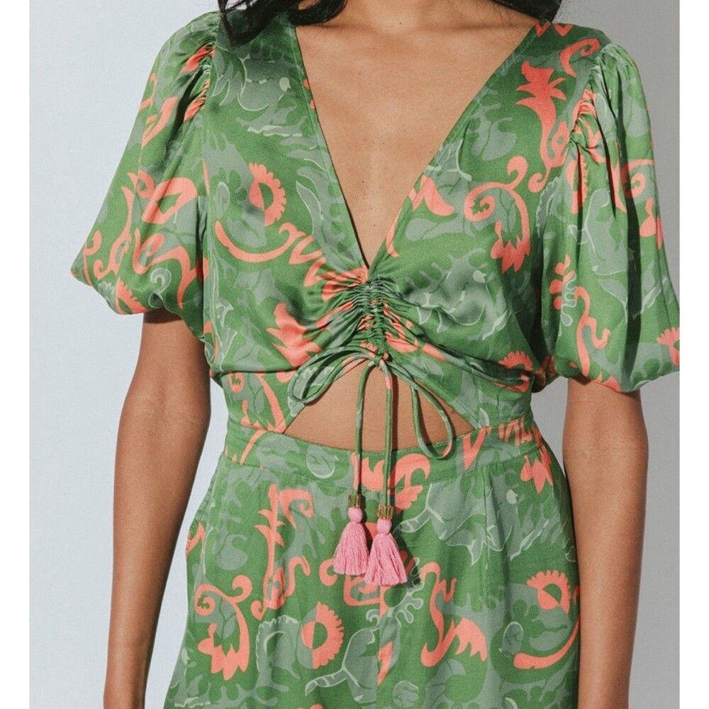 NWOT CLEOBELLA Claire Green Satin Jumpsuit Sz S Abstract Print Short Sleeve - Picture 4 of 13